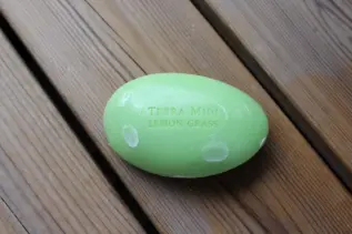 Terra Midi Gåsäggstvål Citrongräs - Tvålshoppen.se